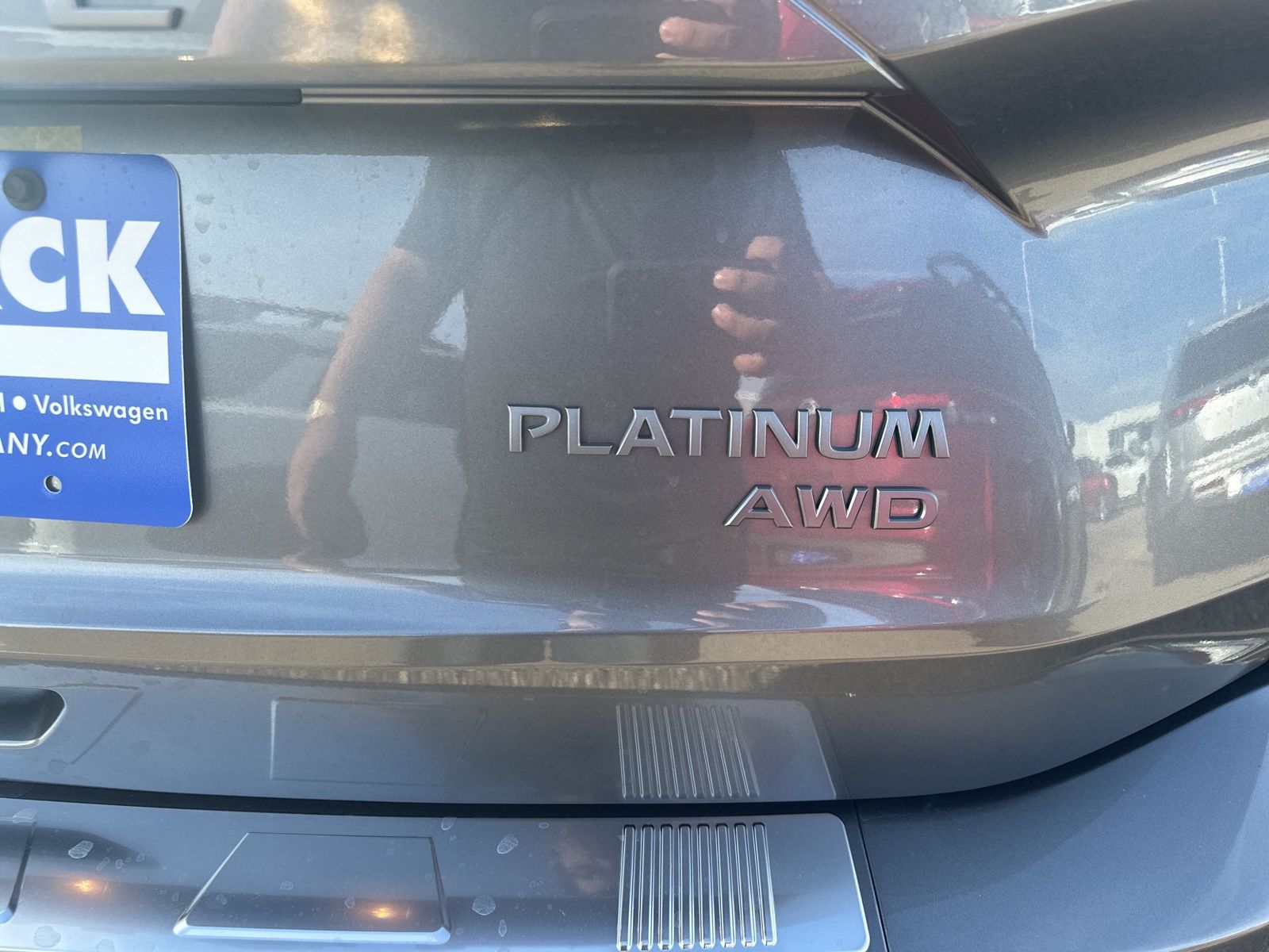 2026 Nissan Rogue Platinum photo 2