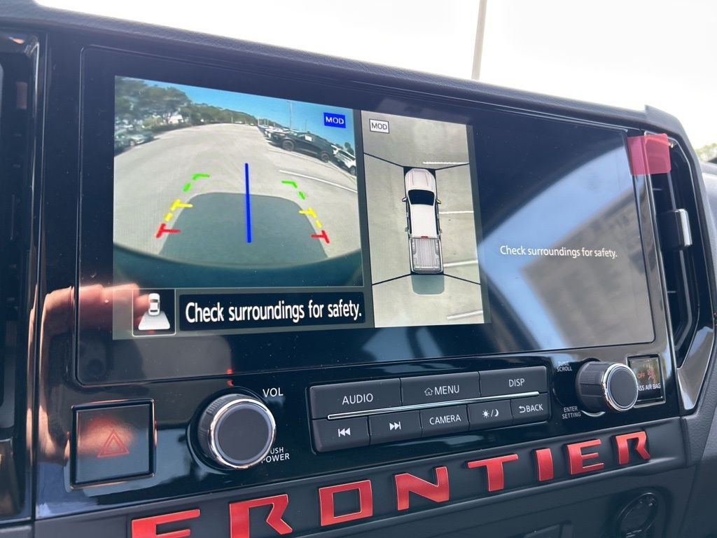 2025 Nissan Frontier PRO-4X photo 28