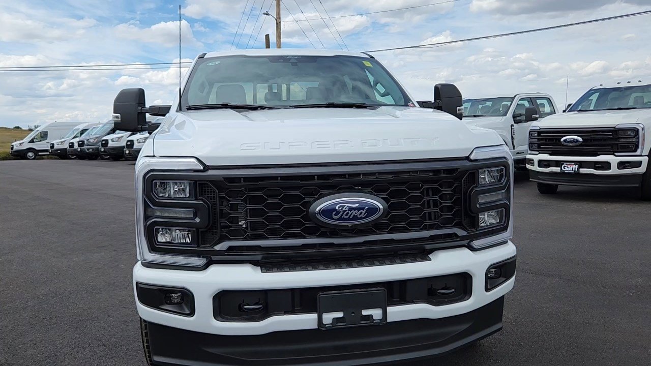 2026 Ford F-350 XL photo 4