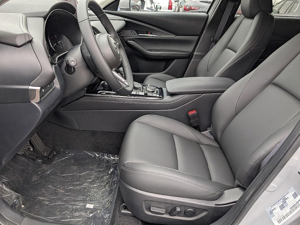2025 Mazda CX-30 2.5 S Preferred photo 23
