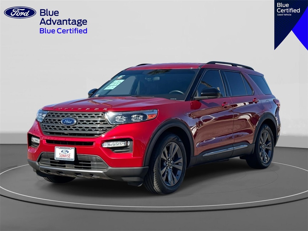 2022 Ford Explorer XLT's photo