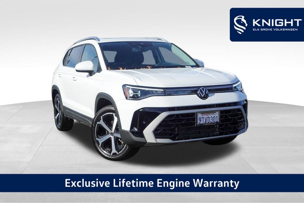 2025 Volkswagen Taos SEL's photo
