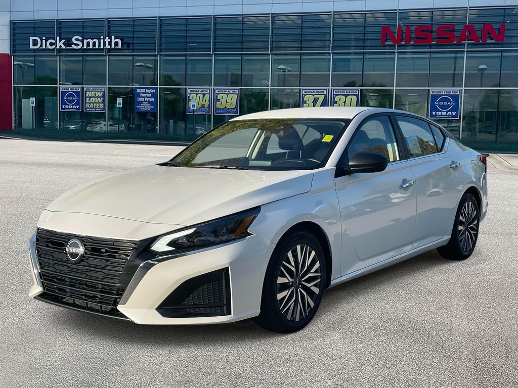 2024 Nissan Altima 2.5 SV photo 3