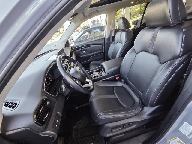 2023 Honda Pilot Touring photo 14