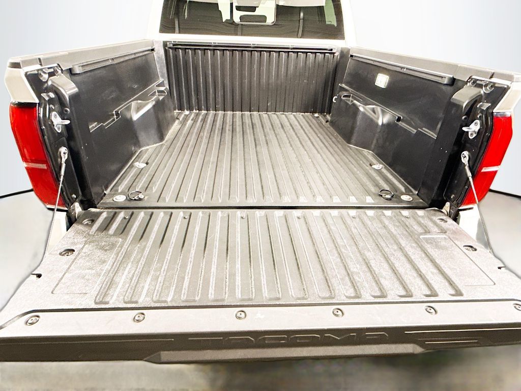 2024 Toyota Tacoma SR5 photo 25
