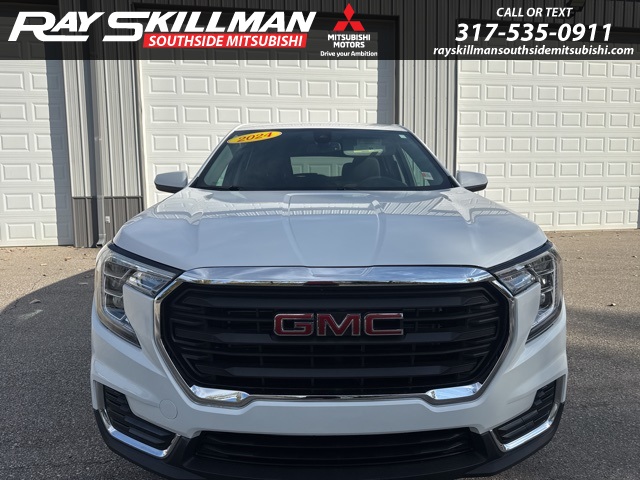 2024 GMC Terrain SLE's photo