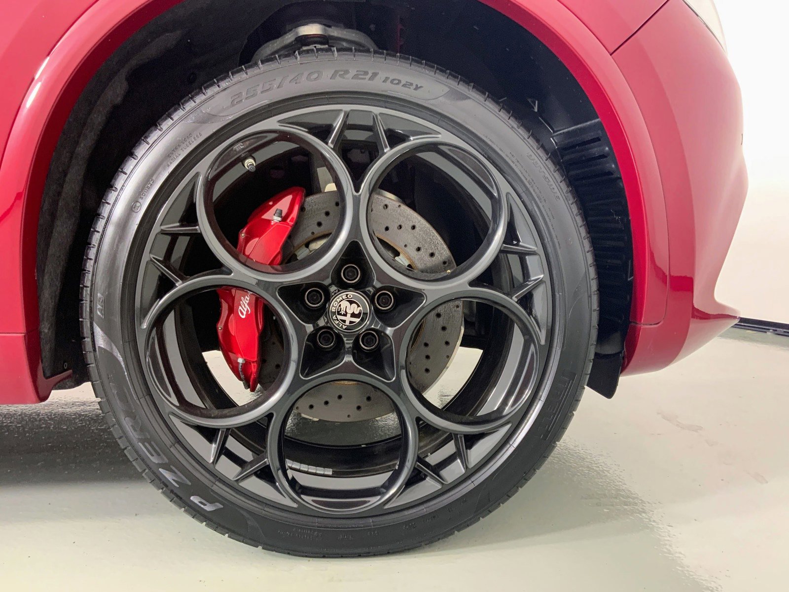 2024 Alfa Romeo Stelvio Quadrifoglio photo 4