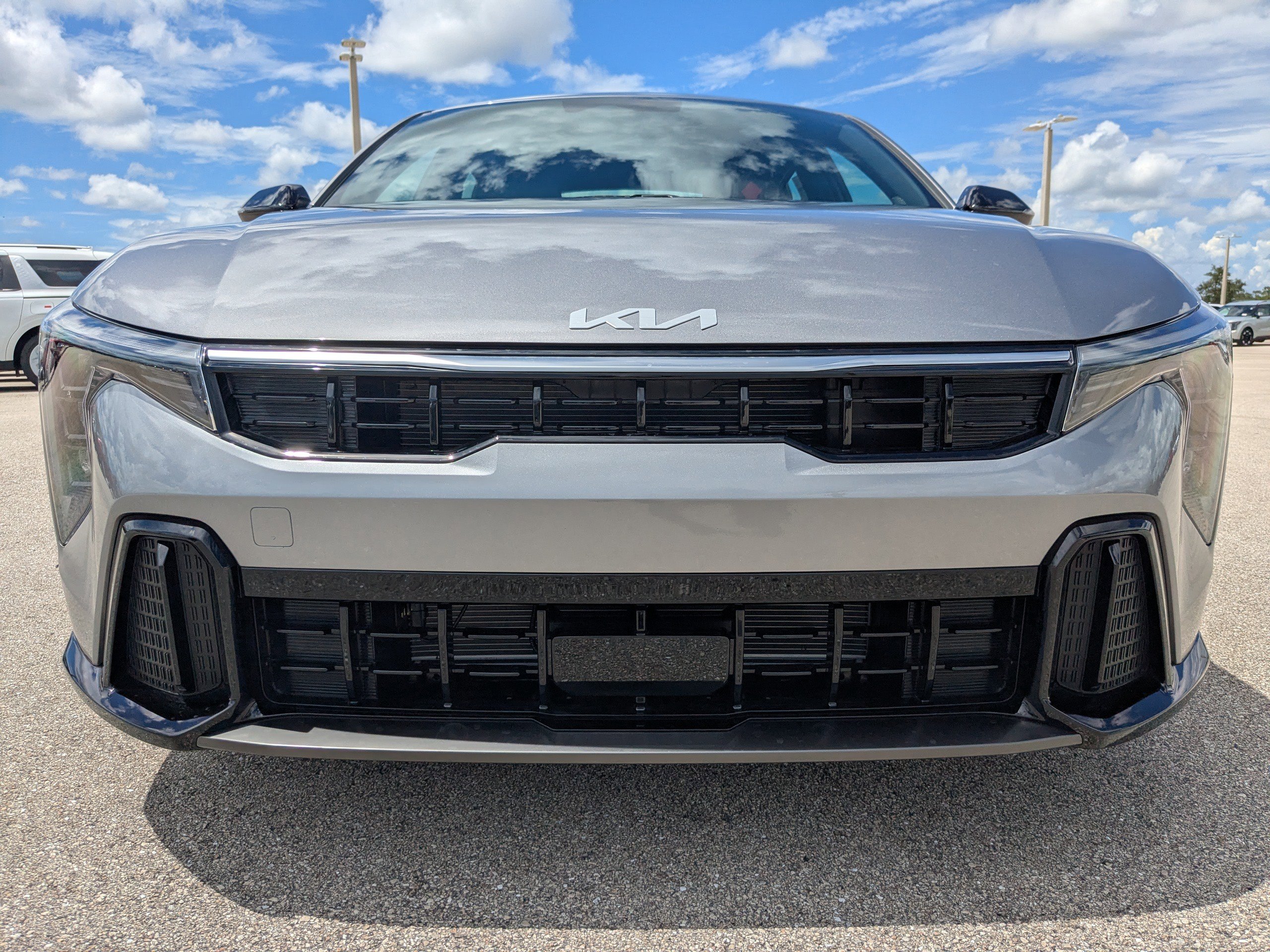 2025 Kia K4 GT-Line photo 10