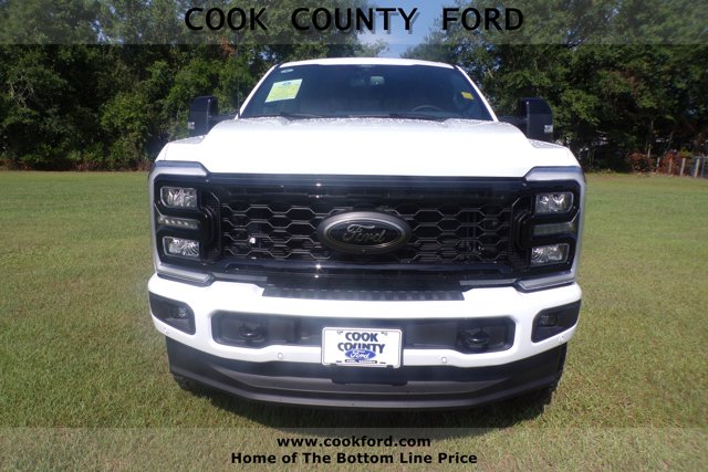 2025 Ford F-250 Lariat photo 2