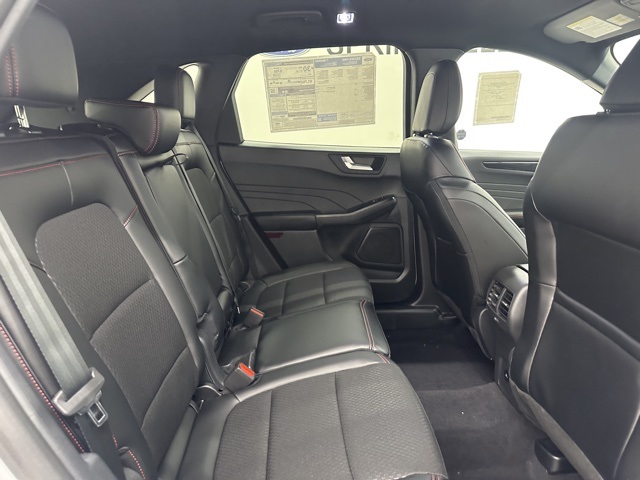 2025 Ford Escape ST-Line photo 13