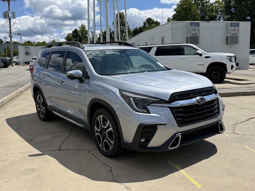 2023 Subaru Ascent Touring photo 2
