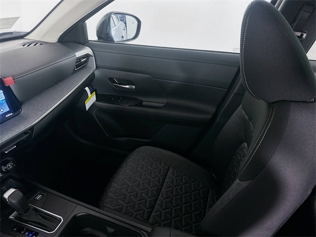 2026 Nissan Kicks SV photo 20