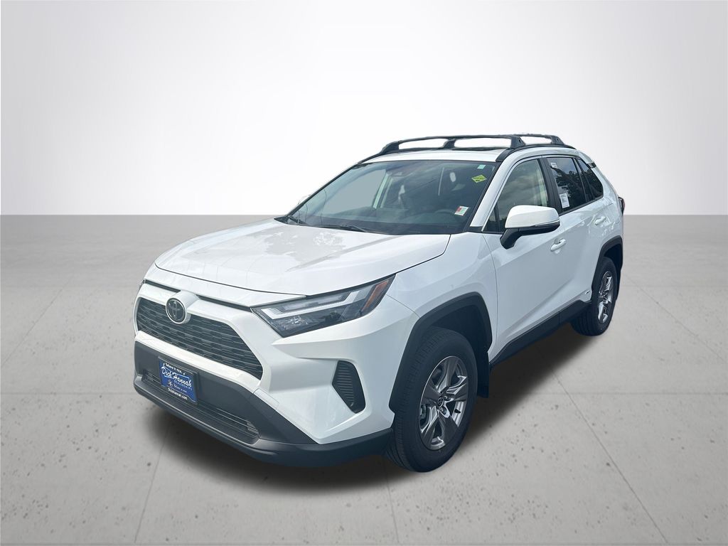 2025 Toyota RAV4 Hybrid XLE photo 2