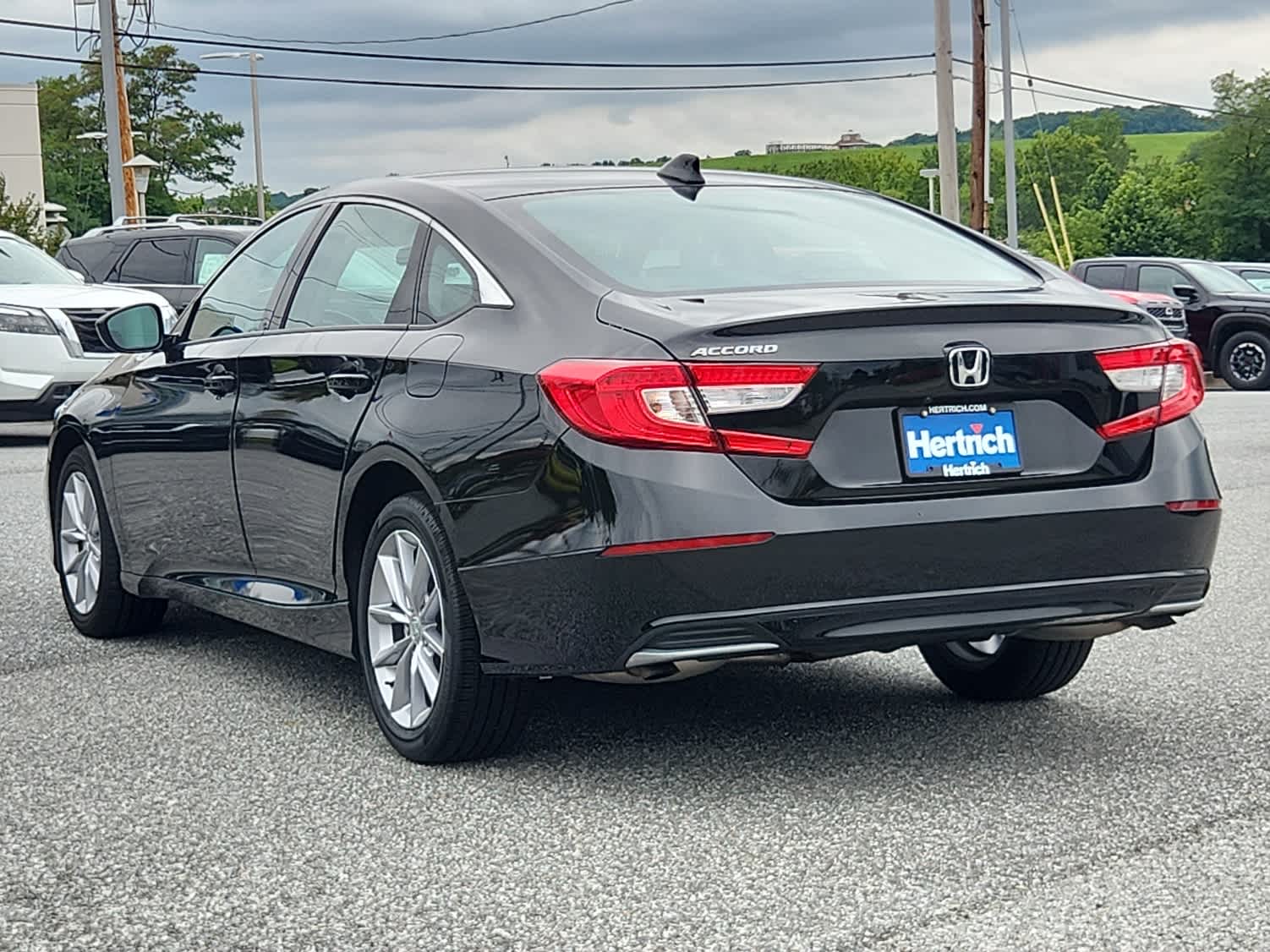 2022 Honda Accord LX photo 3