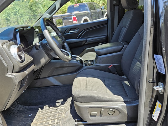 2023 Chevrolet Colorado LT photo 6