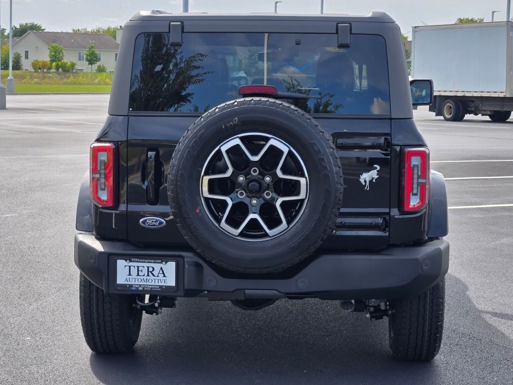 2025 Ford Bronco Outer Banks photo 10