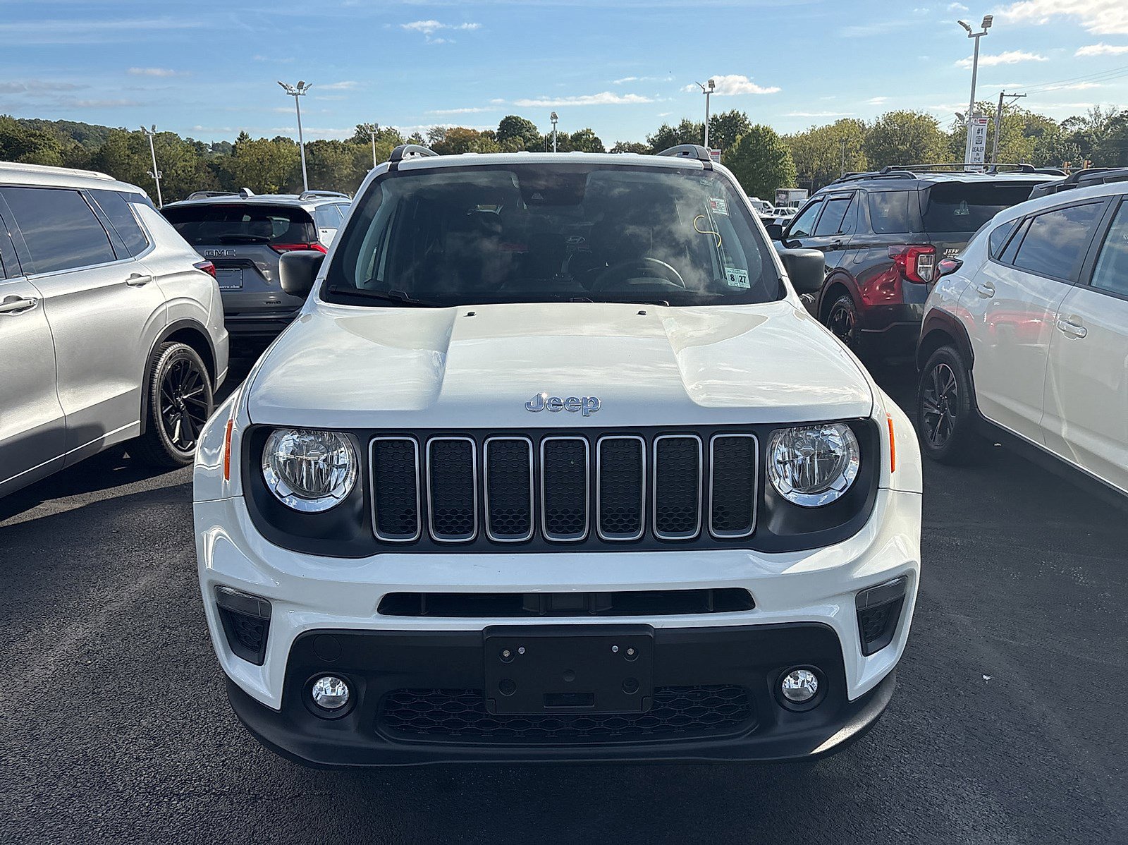 2022 Jeep Renegade Latitude photo 2