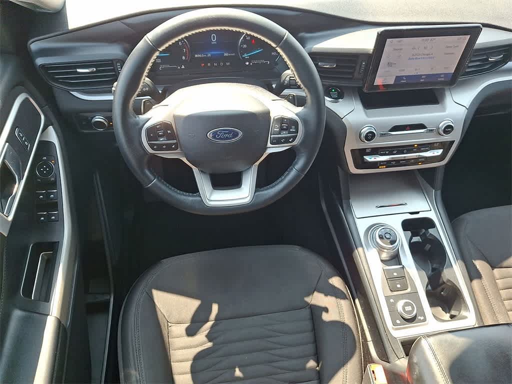 2020 Ford Explorer XLT photo 25