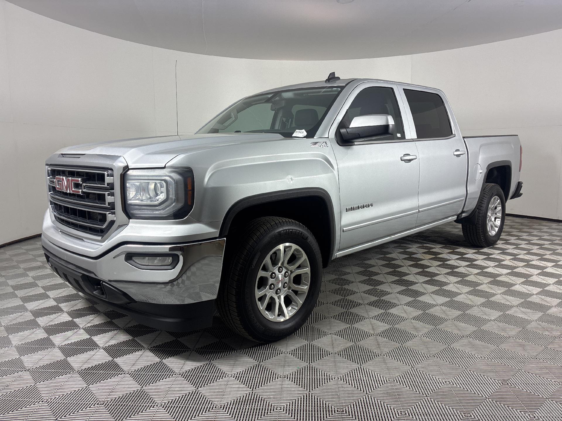 2016 GMC Sierra 1500 SLE's photo