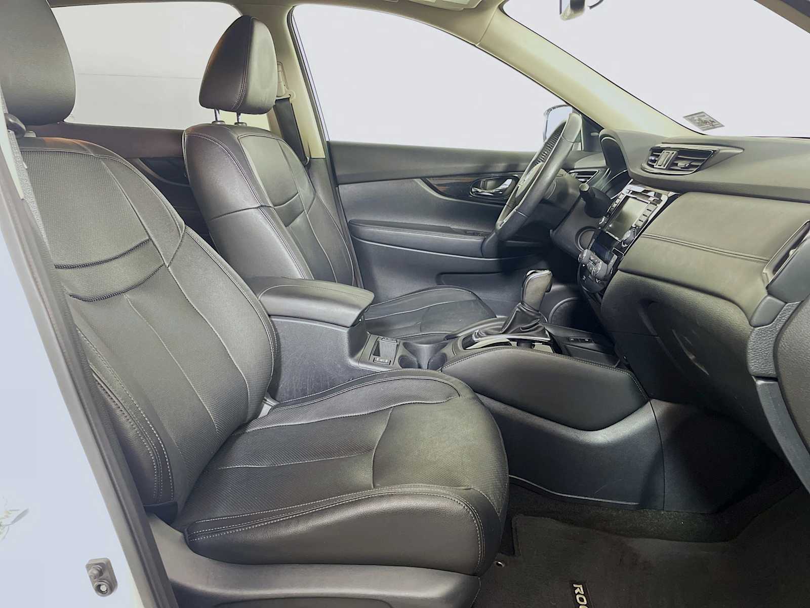 2020 Nissan Rogue SL photo 26