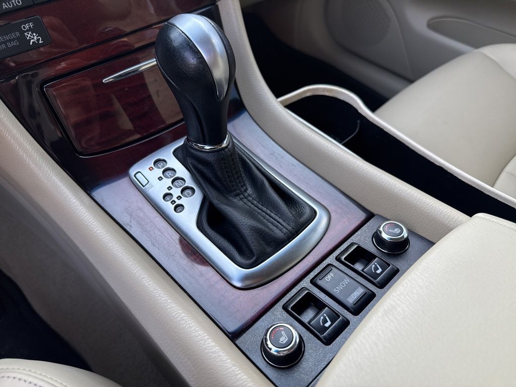 2017 Infiniti QX50 Base photo 14