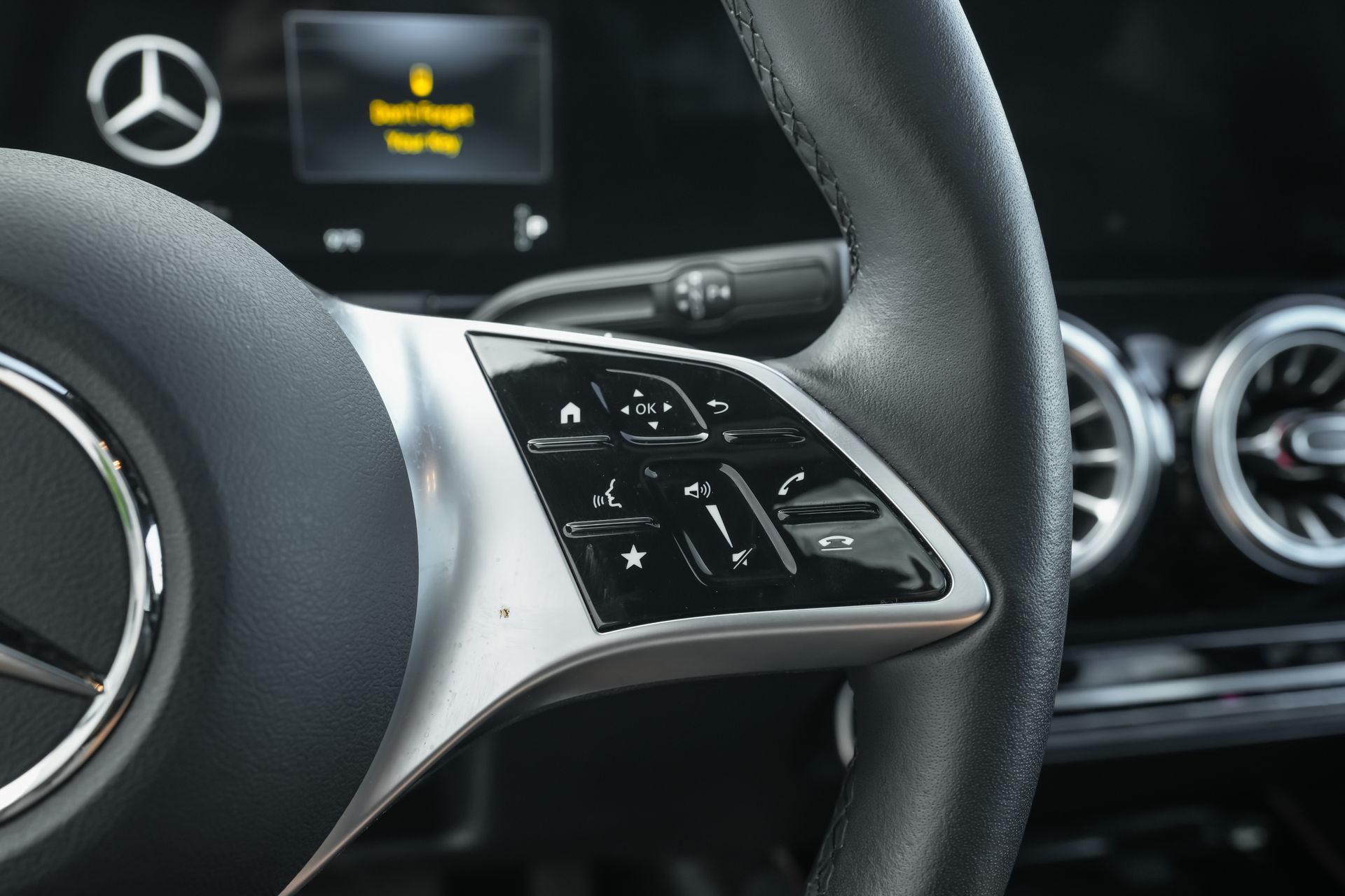 2025 Mercedes Benz GLA 250 4MATIC photo 34