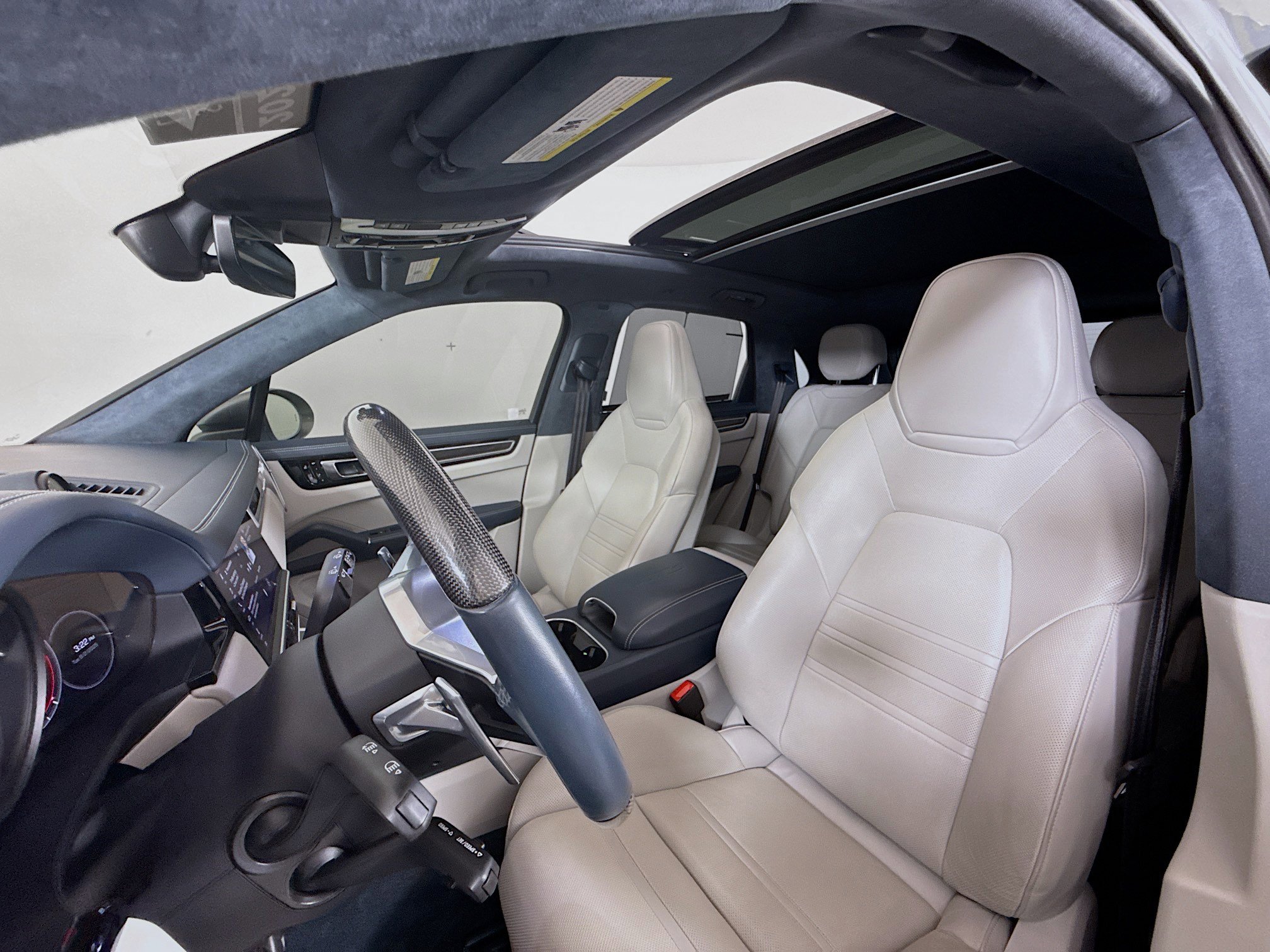 2021 Porsche Cayenne GTS photo 10