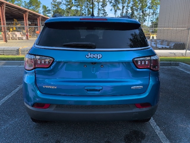 2018 Jeep Compass Latitude photo 2