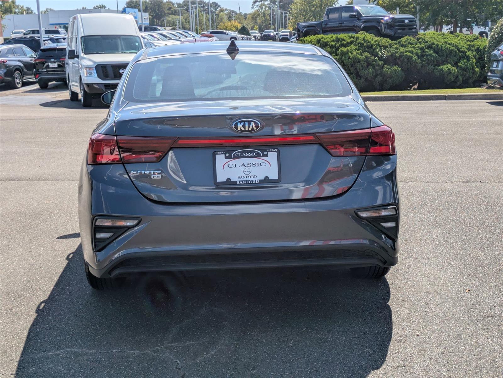 2021 Kia Forte FE photo 5
