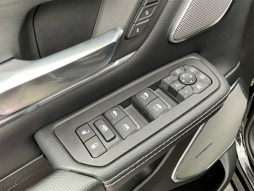 2025 Ram 1500 Laramie photo 32