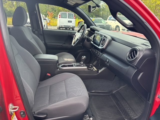2016 Toyota Tacoma SR5 Sport TRD Pro photo 17