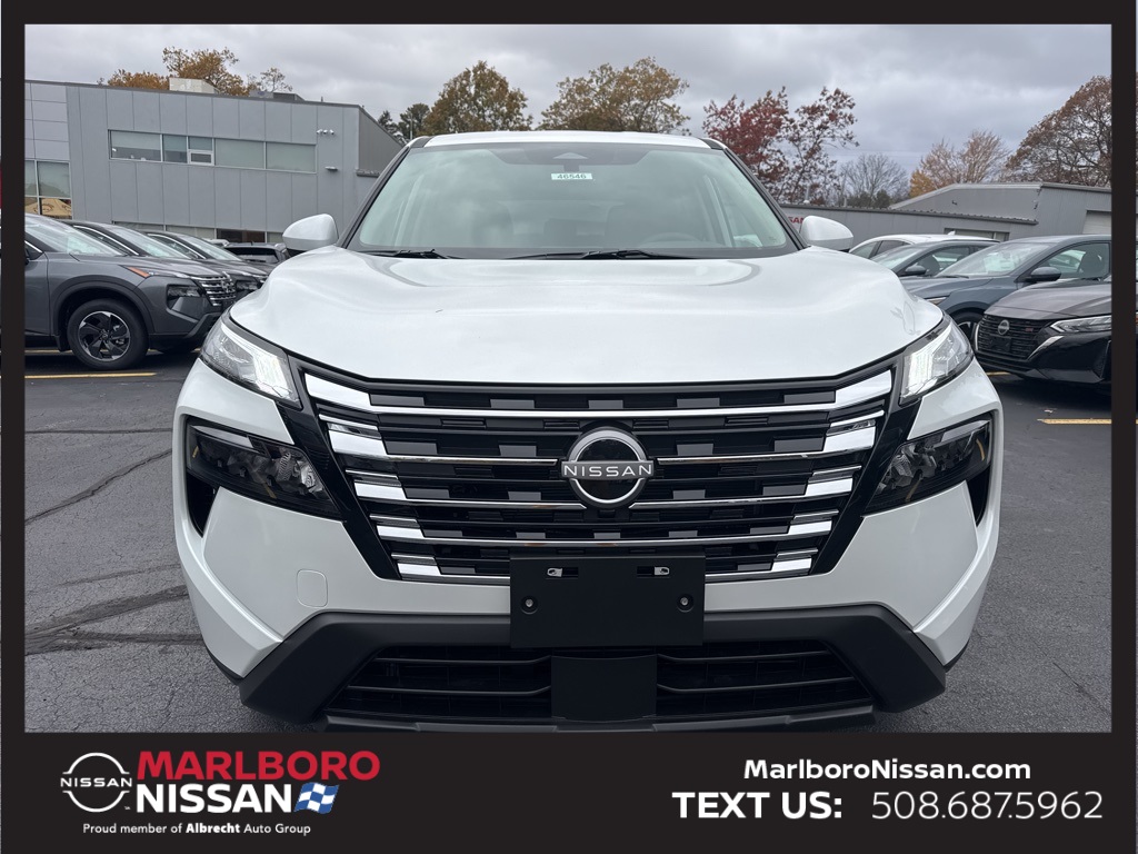 2026 Nissan Rogue SV photo 2