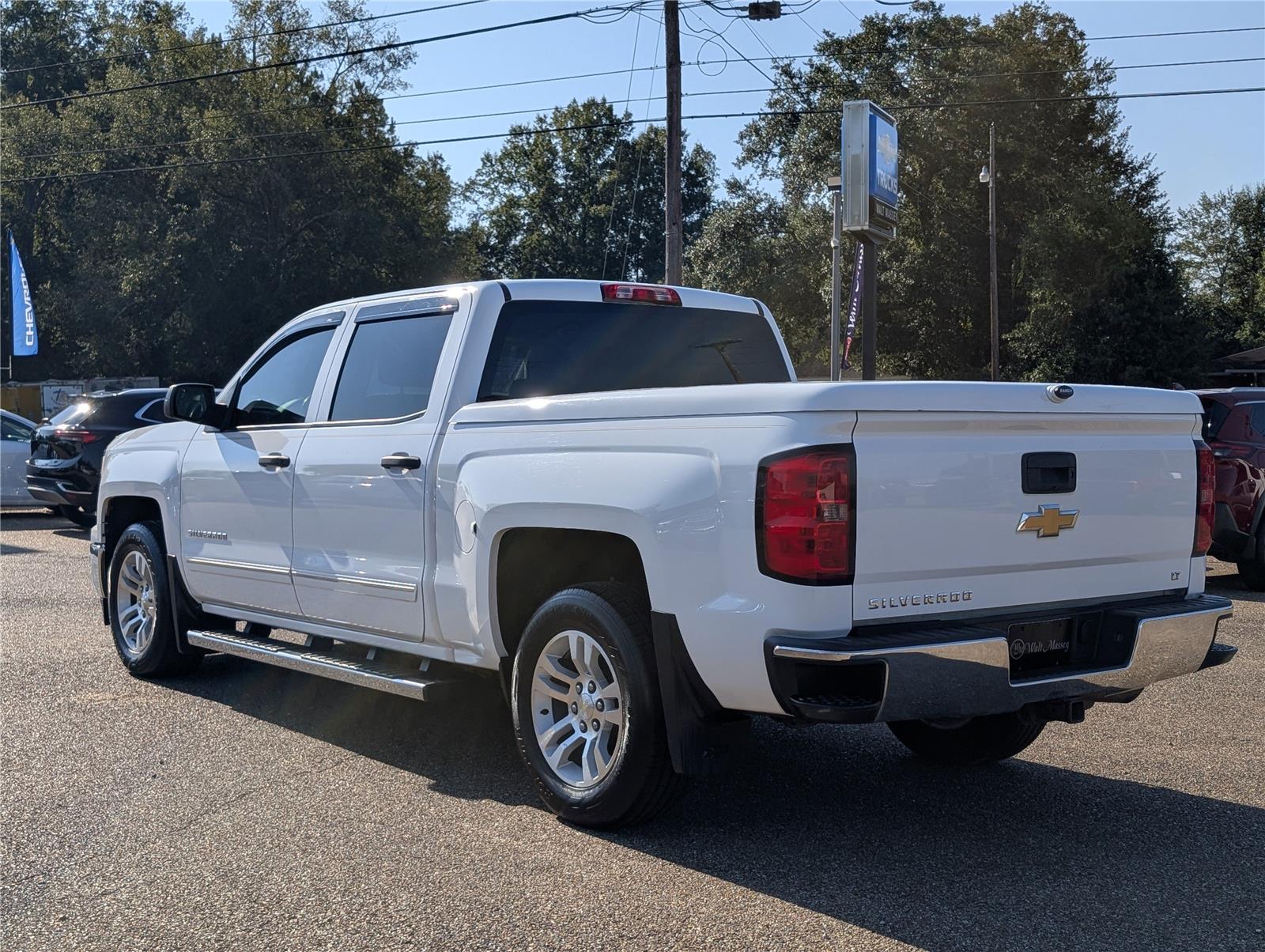 2014 Chevrolet Silverado 1500 LT photo 3