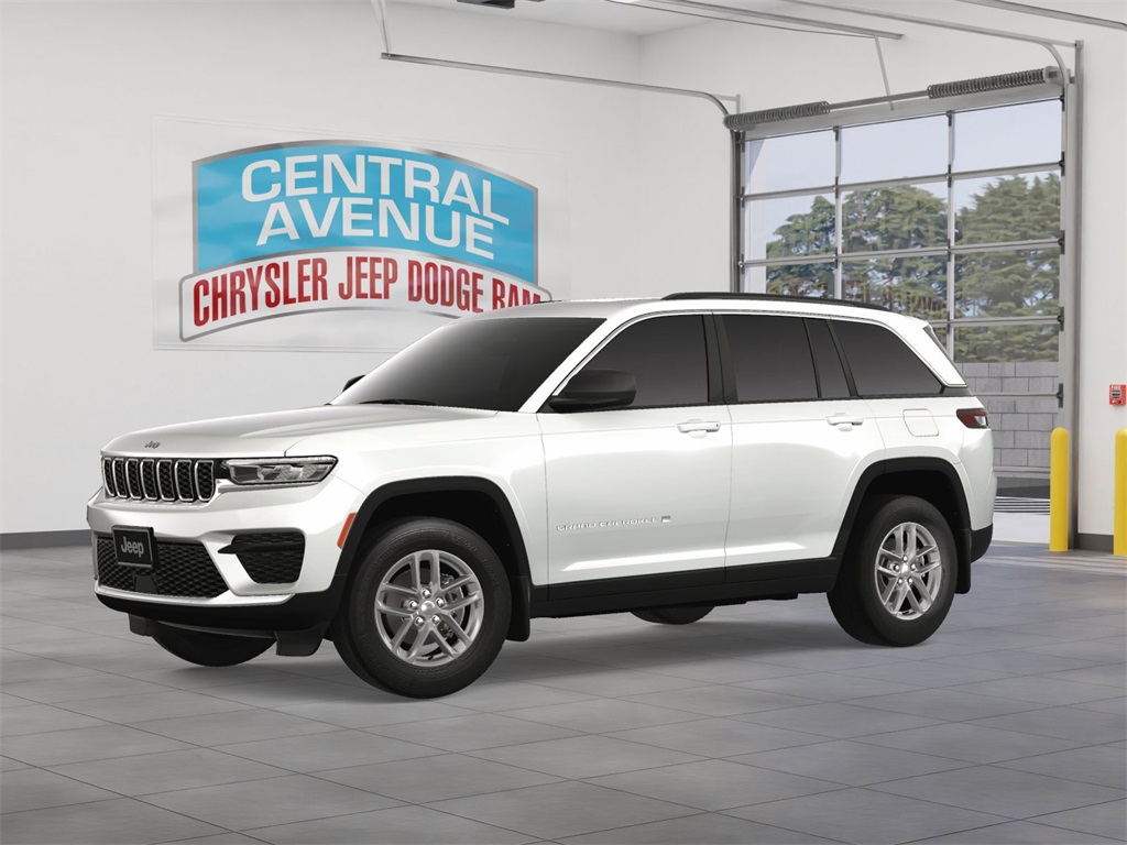 2025 Jeep Grand Cherokee Laredo X photo 2