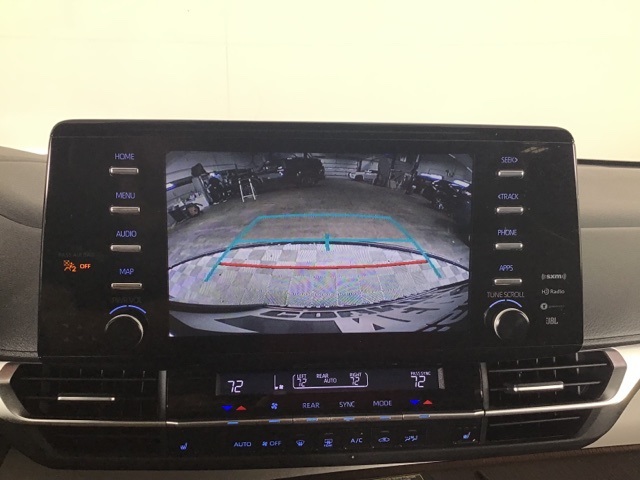 2023 Toyota Sienna XLE photo 17