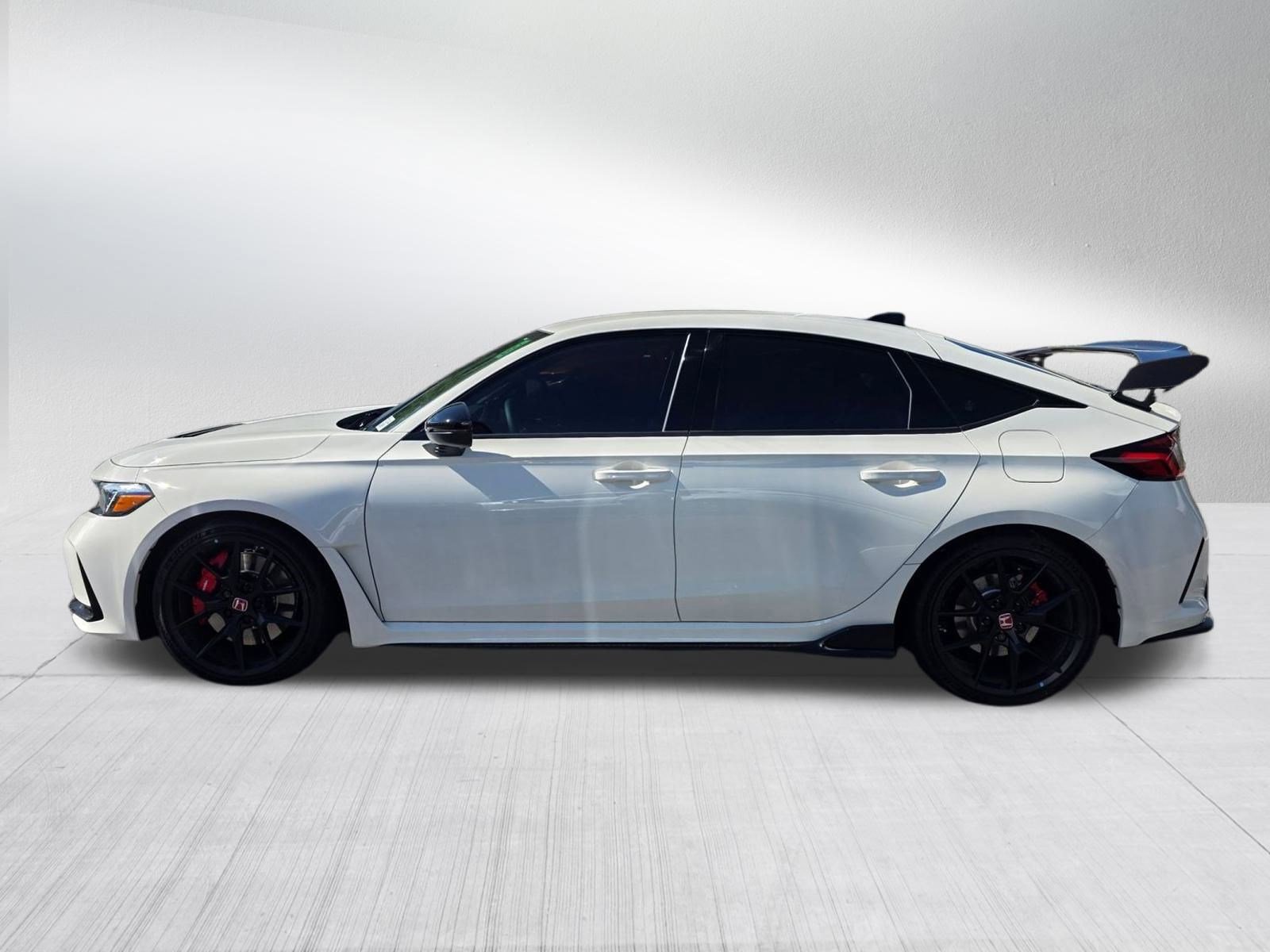 2025 Honda Civic Type R photo 2