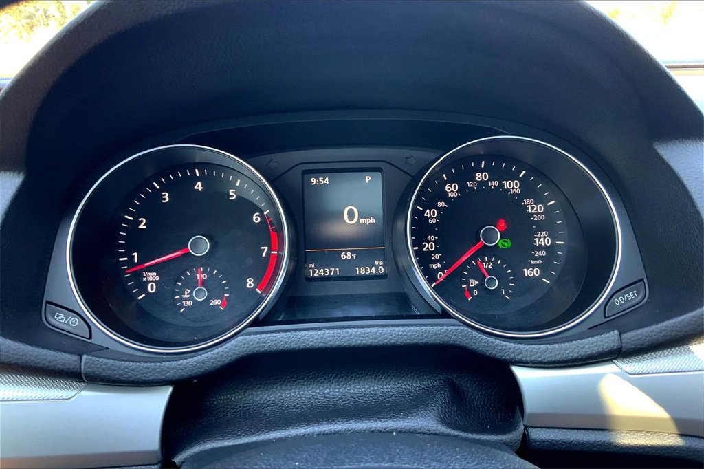 2019 Volkswagen Passat 2.0T Wolfsburg Edition photo 20