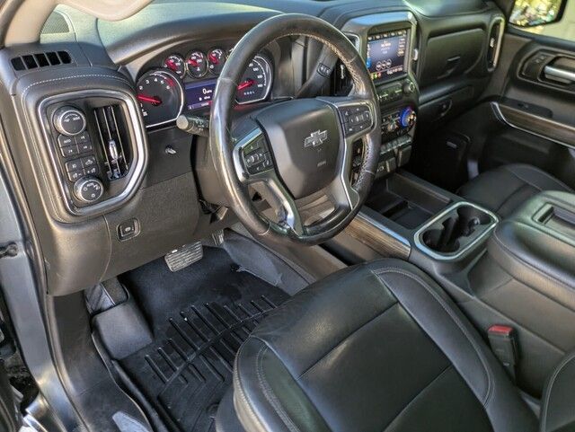 2021 Chevrolet Silverado 1500 RST photo 8