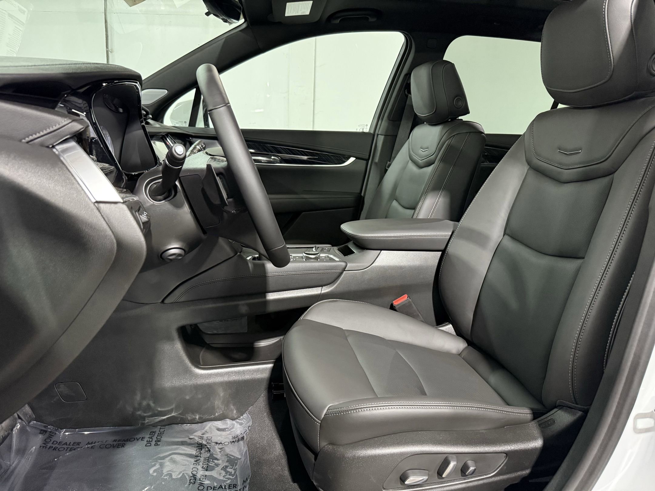 2025 Cadillac XT6 Premium Luxury photo 4