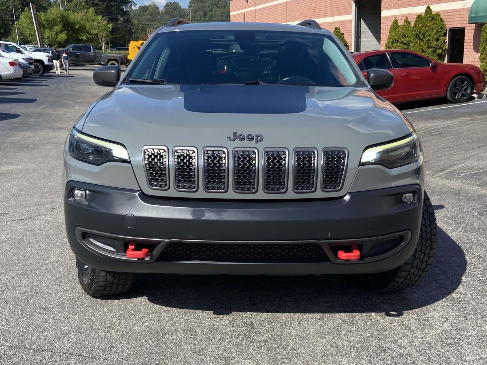 2019 Jeep Cherokee Trailhawk photo 28