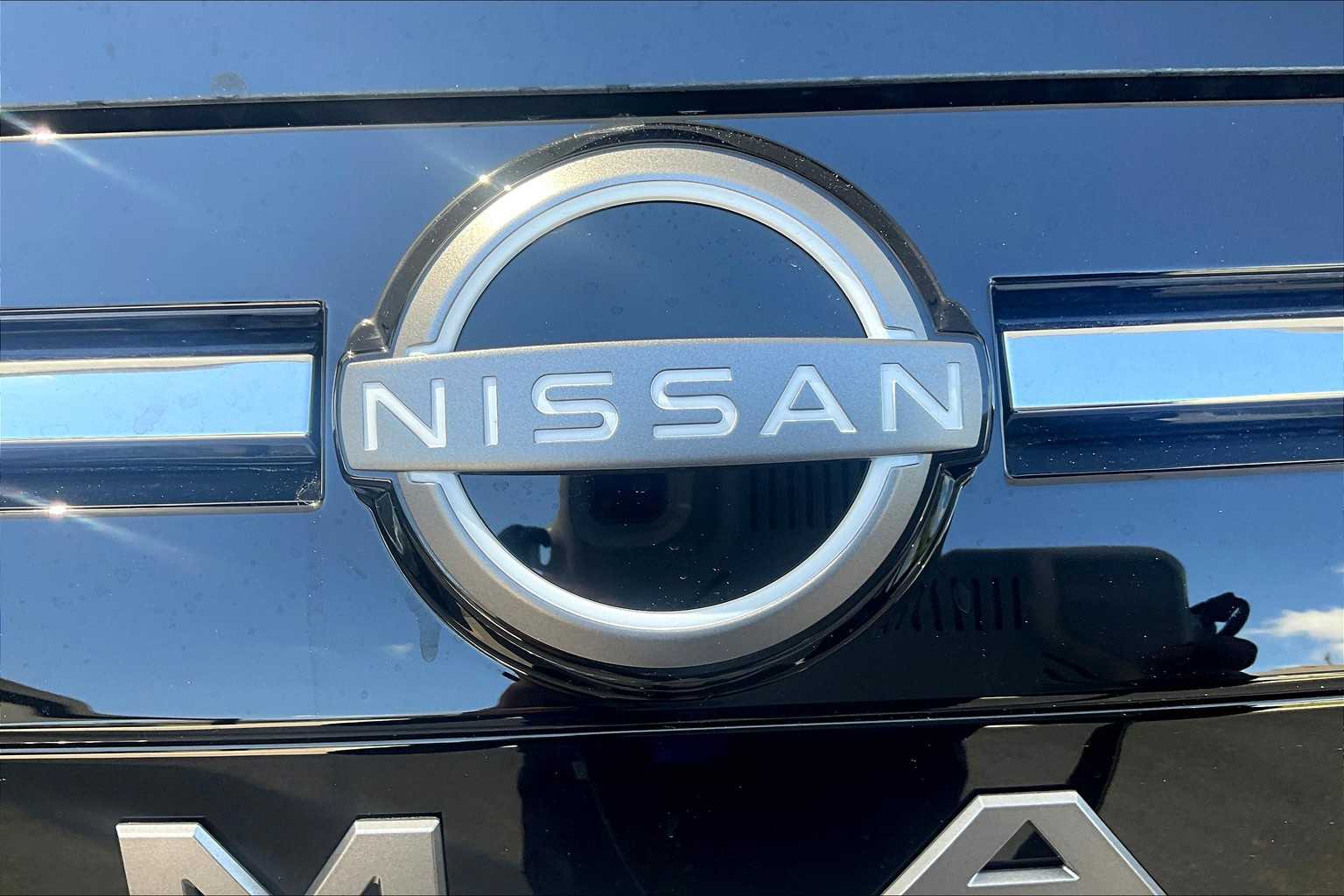 2025 Nissan Armada Platinum photo 7