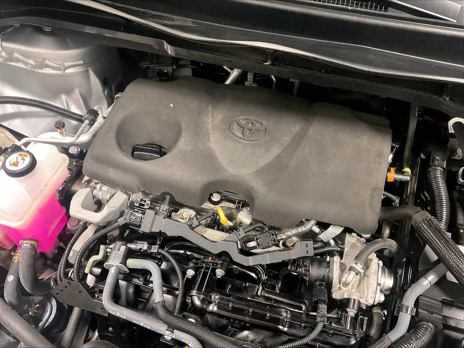 2022 Toyota Sienna XLE photo 32
