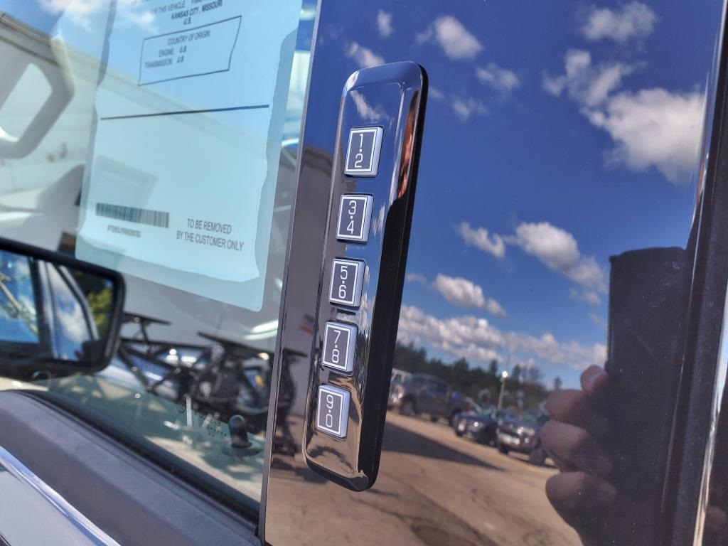 New 2024 Carbonized Gray Metallic Ford XLT image 12