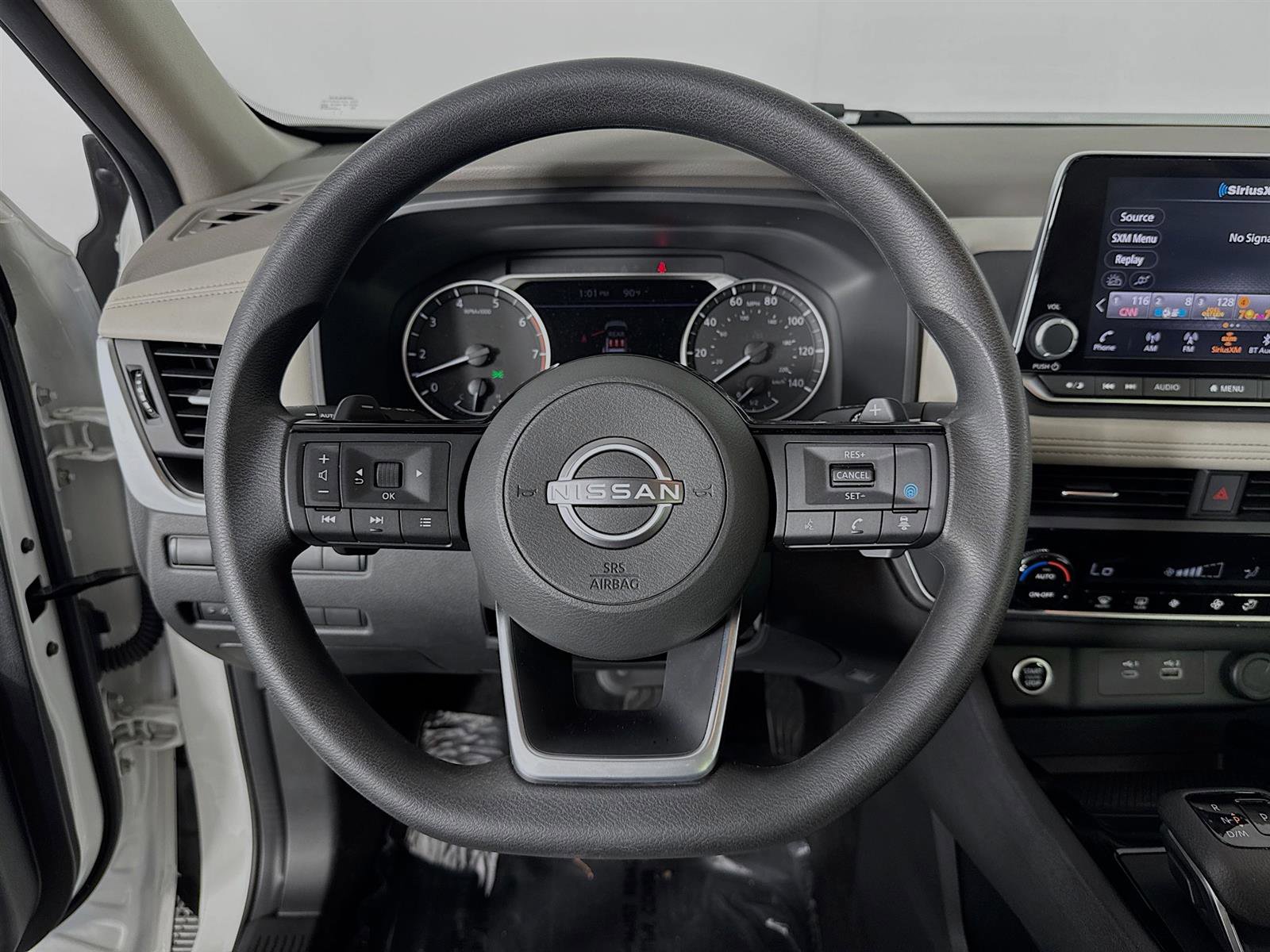2023 Nissan Rogue SV photo 11