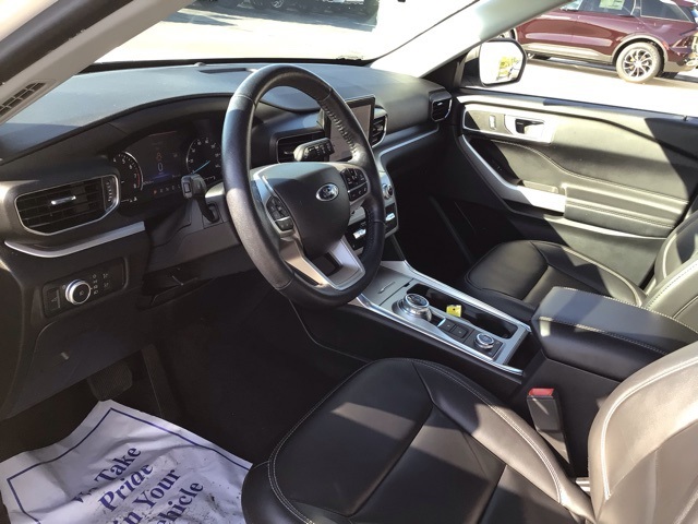 2022 Ford Explorer XLT photo 6