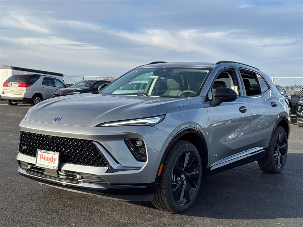 2025 Buick Envision Sport Touring photo 4