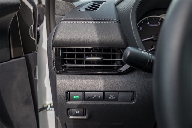 2025 Nissan Sentra SV photo 12