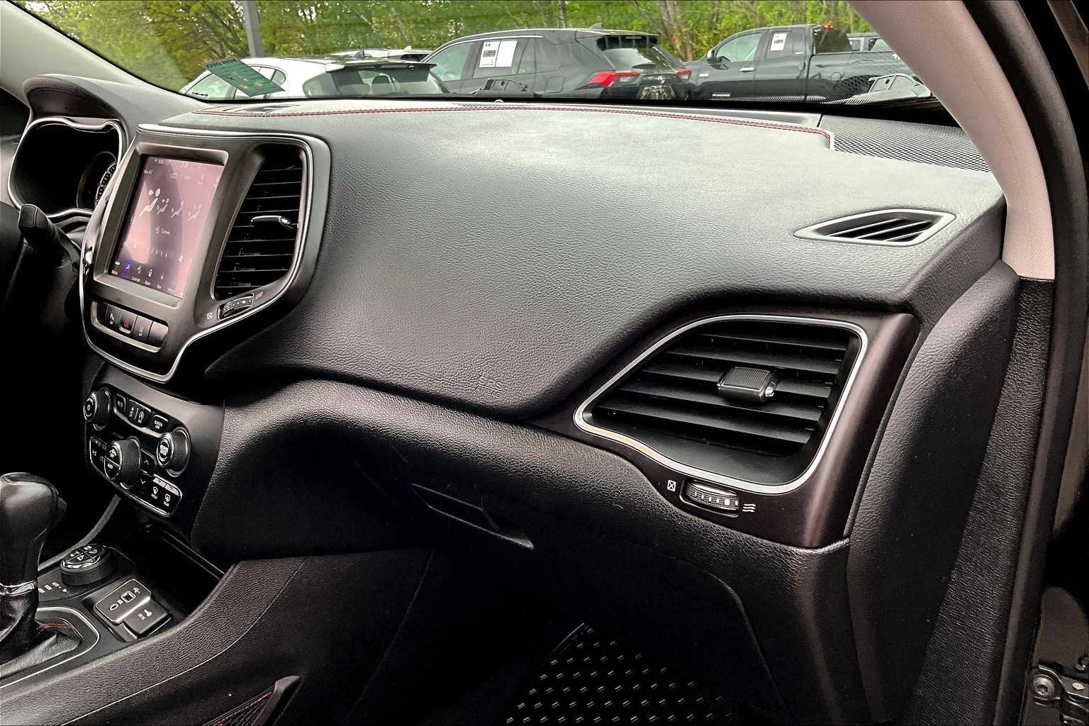 2021 Jeep Cherokee Trailhawk photo 16