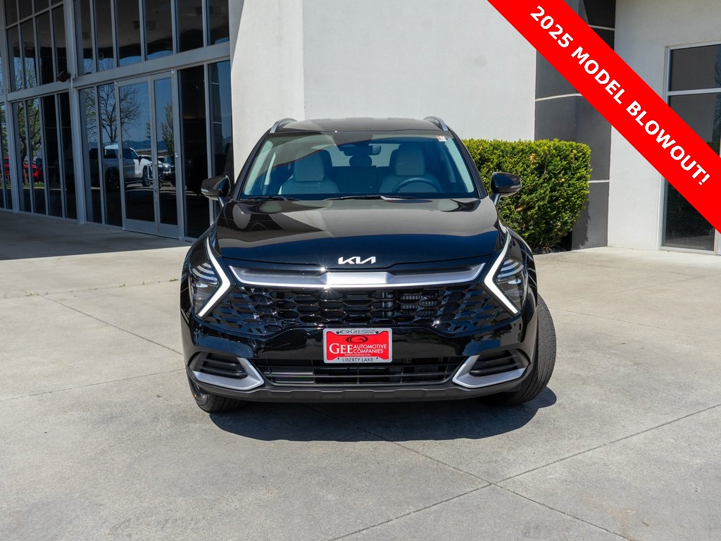 2025 Kia Sportage Hybrid EX photo 2