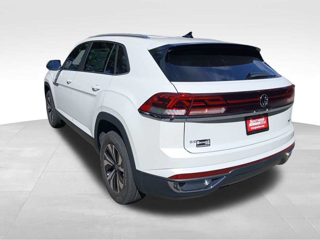 2026 Volkswagen Atlas Cross Sport SE photo 3